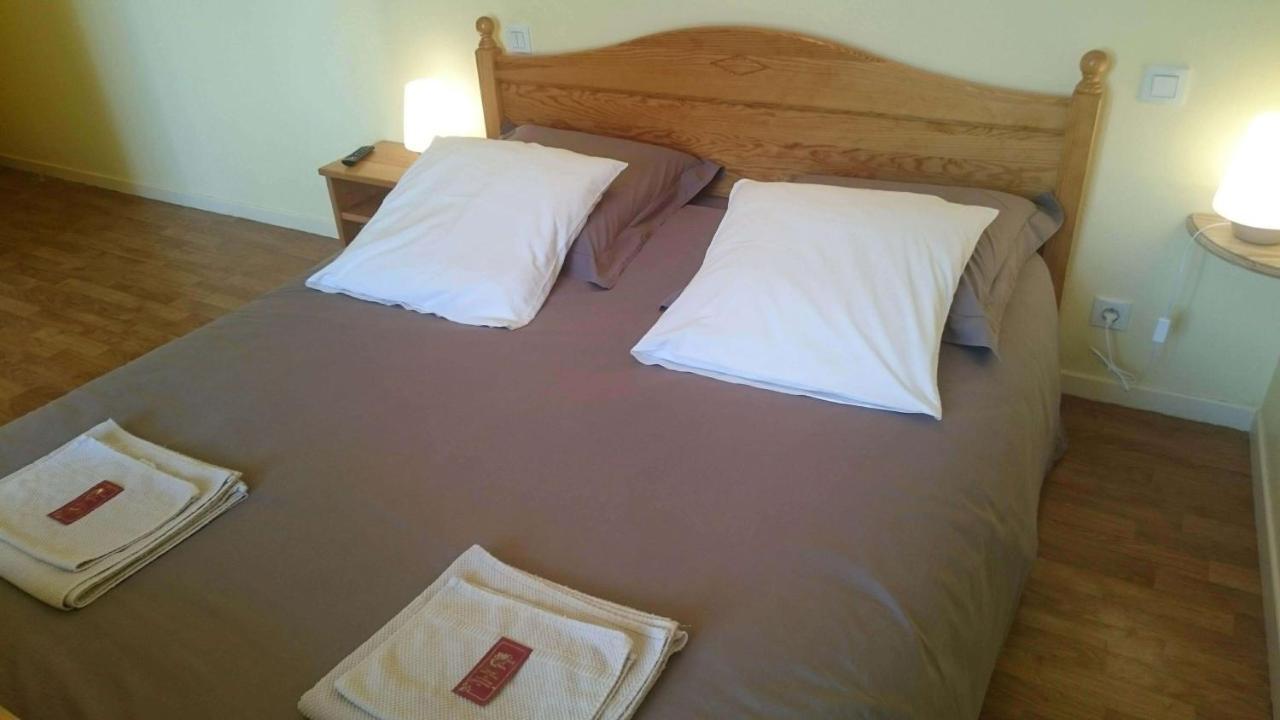 Chambres D'Hotes De L'Auberge L'Astrassadou Rezentieres Экстерьер фото