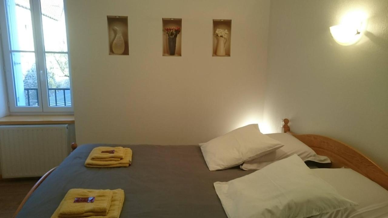 Chambres D'Hotes De L'Auberge L'Astrassadou Rezentieres Экстерьер фото
