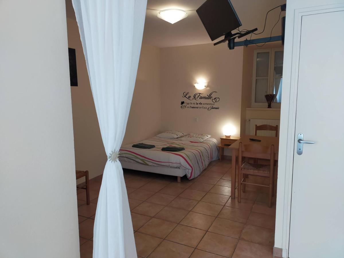 Chambres D'Hotes De L'Auberge L'Astrassadou Rezentieres Экстерьер фото