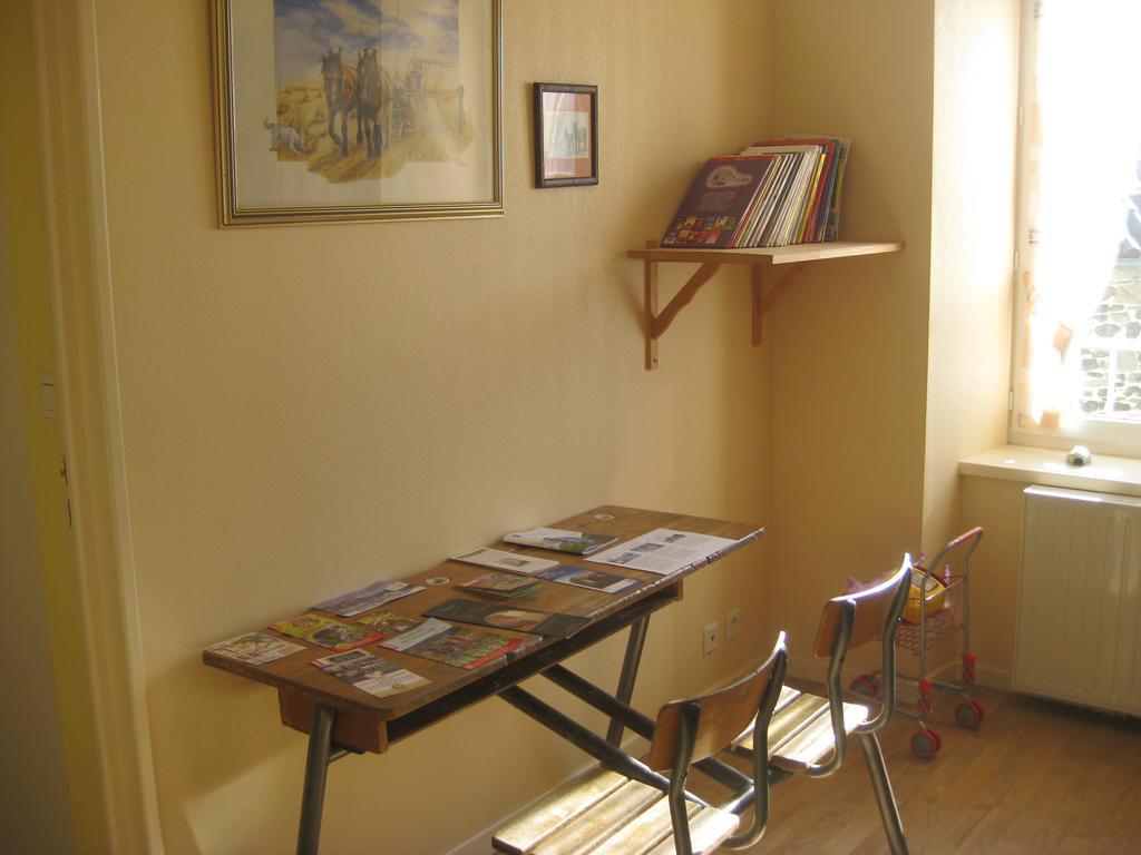 Chambres D'Hotes De L'Auberge L'Astrassadou Rezentieres Экстерьер фото